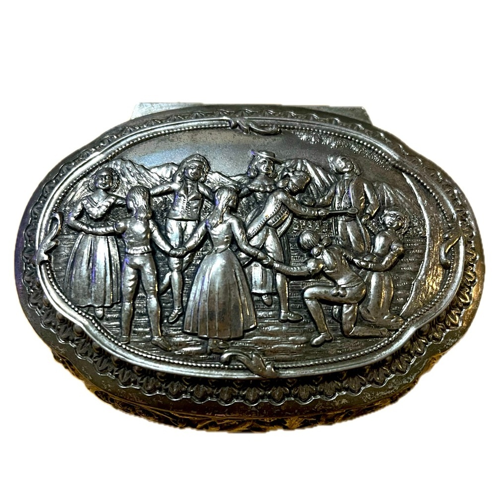 English Pewter Ornate Footed Trinket Box Blind Man's Bluff Scene - Picture 2 of 7